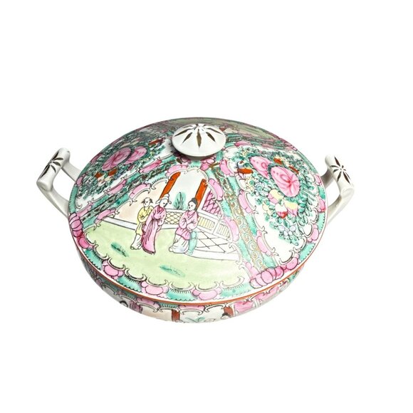 Vintage Chinese Rose Medallion Porcelain Covered Tureen Hand Painted Floral Scen - Picture 3 of 12
